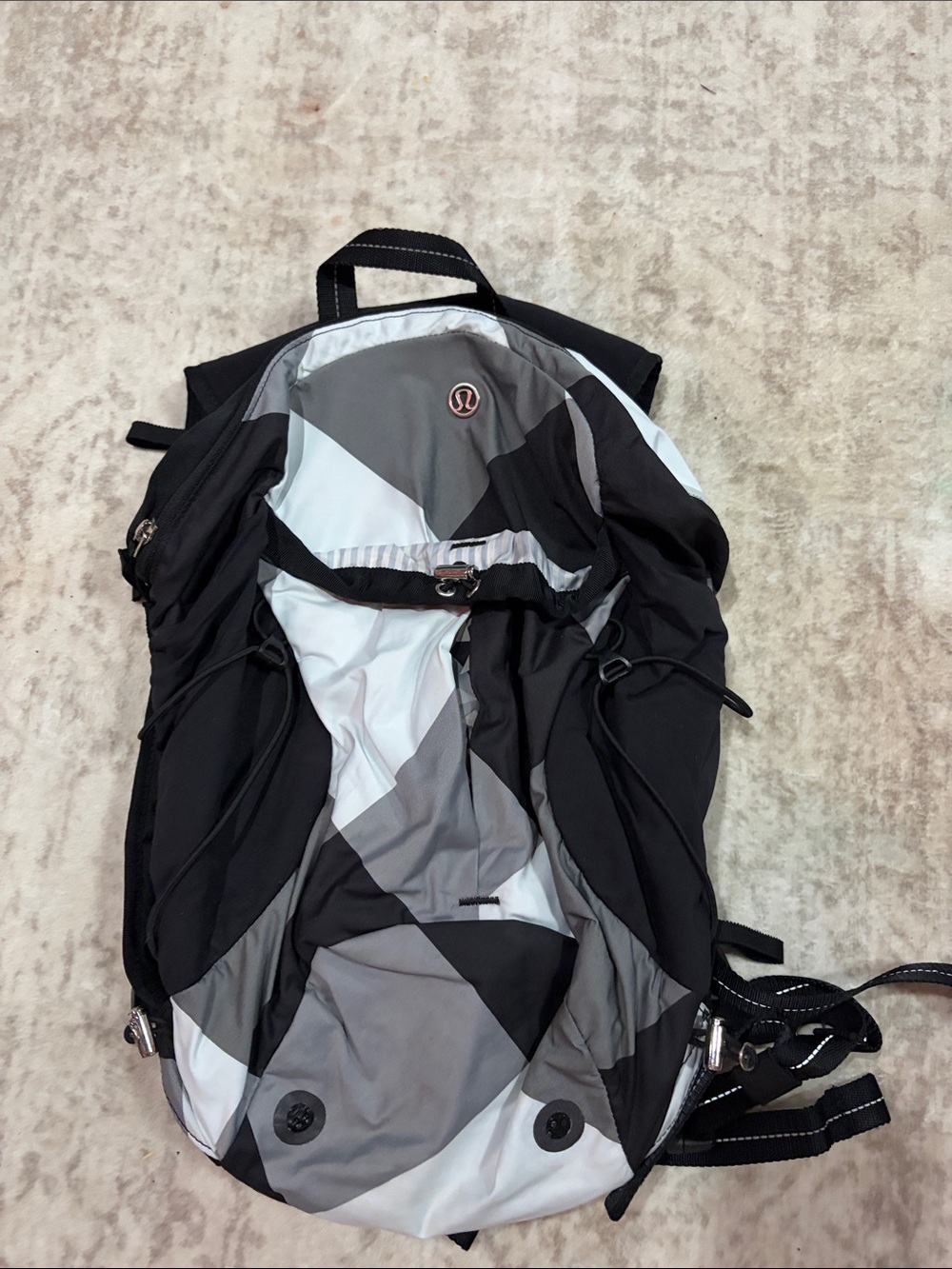 lululemon athletica Black, Gray & White Geometric Backpack